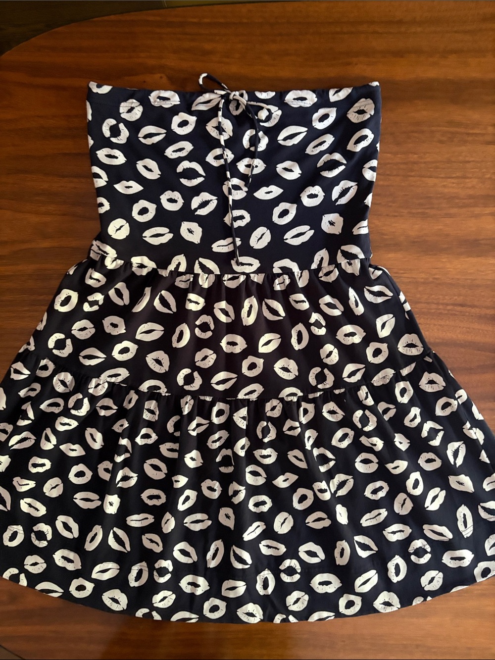 Marc by Marc Jacobs Black Strapless Lip-Print Sundress